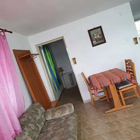 Vakantiehuis Vikendica Emily Kovin